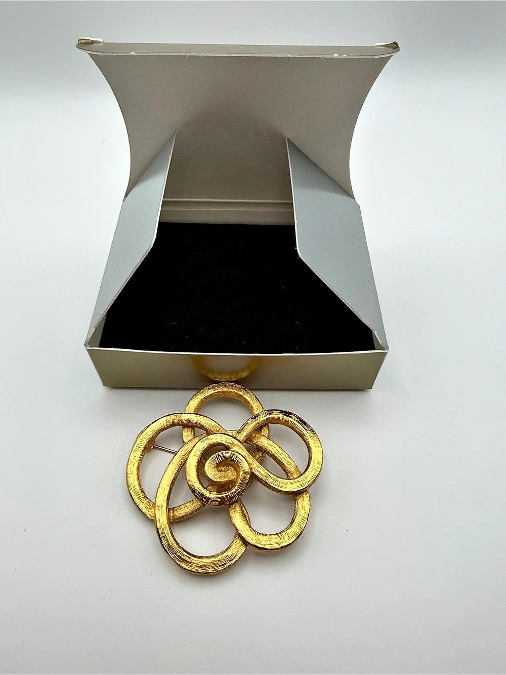 Avon Gold-Tone swirl Statement Brooch with Box
